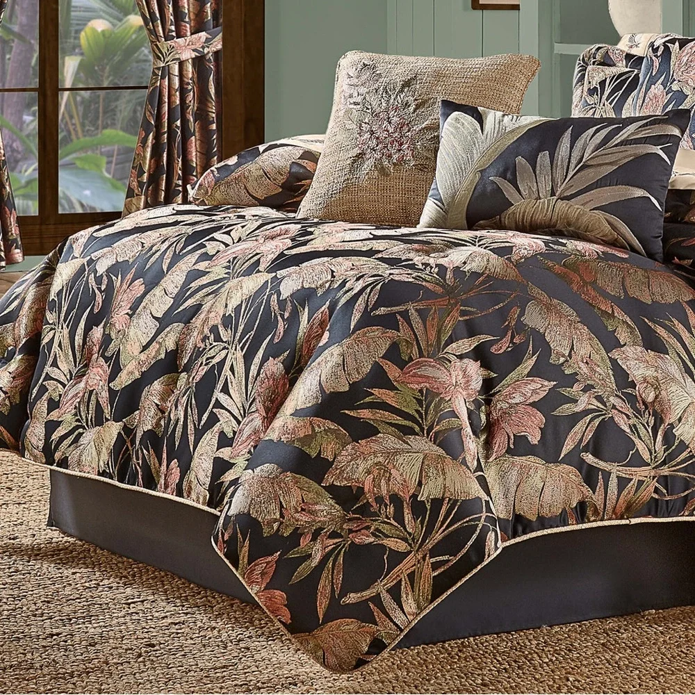 Luxury Black 4-PieceCALIFORNIA KING Comforter Set By J Queen